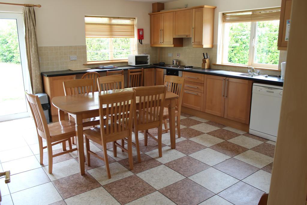 Coisceim Village Tralee Phòng bức ảnh